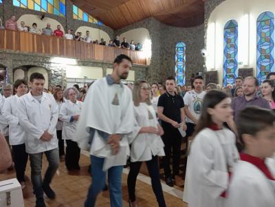 Missa dos Romeiros em Laranjeiras do Sul levou centenas de devotos ao SantuÃ¡rio